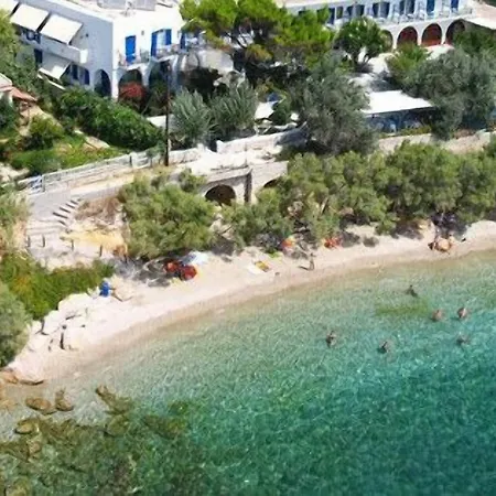 Ξενοδοχείο με διαμερίσματα νησιώτικο 3*
