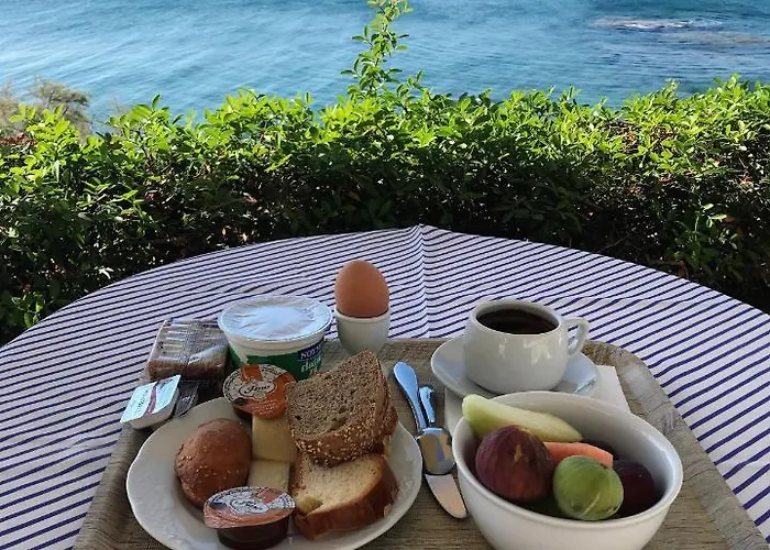 νησιώτικο Ξενοδοχείο με διαμερίσματα 3*