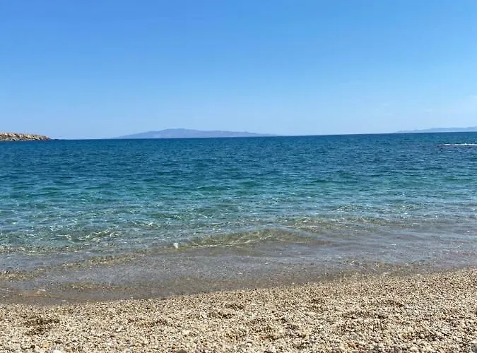 Ξενοδοχείο με διαμερίσματα νησιώτικο 3*