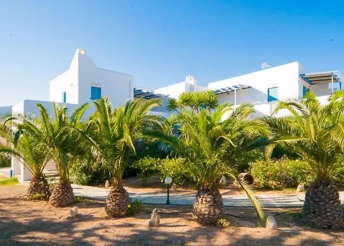 Ξενοδοχείο με διαμερίσματα νησιώτικο 3*